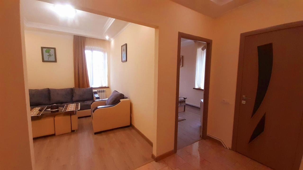 Hotel Dilijan Old Center Eksteriør billede