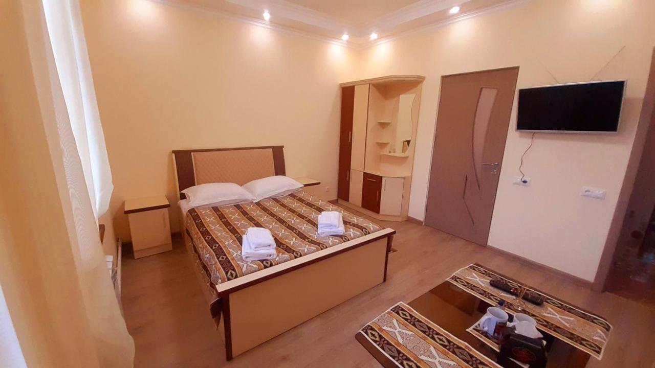 Hotel Dilijan Old Center Eksteriør billede